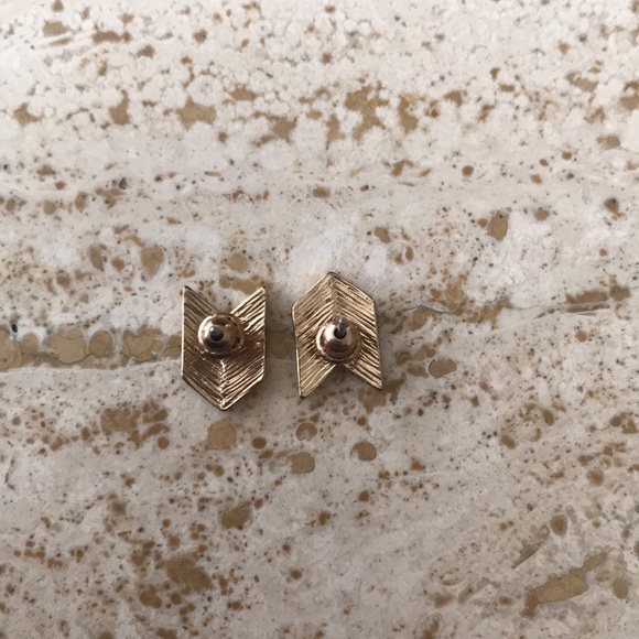 5/$30 AEROPOSTALE GEOMETRIC EARRINGS 💎 - Picture 3 of 3